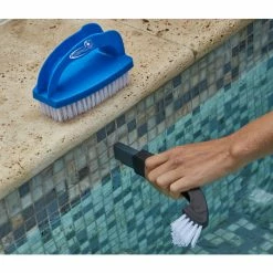 Brosse Multi-fonction Kerlis -piscine Soldes 14040 action 2