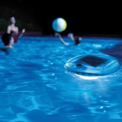 Lampe Solaire Flottante à LED Intex Pour Piscine 5 Lampe Solaire Flottante à LED Intex Pour Piscine -piscine Soldes 28695 lampe solaire multicolore