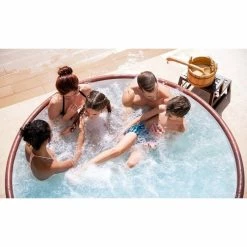 Spa Semi-rigide Bestway Lay-Z Spa HELSINKI AirJet 7 Places -piscine Soldes spa helsinki ambiance famille min 1